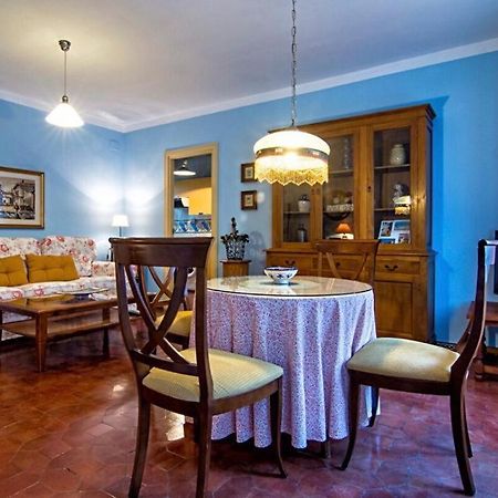 Apartamento En Un Dormitorio En Plaza Alfaro Sevilha Exterior foto